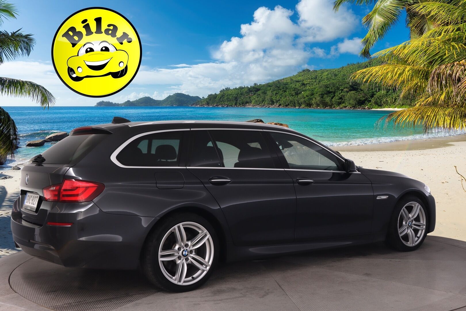 BMW 530 2012 F11 Touring 530d A xDrive M-Sport - ACC | Adaptiivinen Alusta | Comfort Acces | Panorama | Koukku | Comfort Muisteilla | HIFI | P-Kamera | Proffanavi | Ratinlämmitin | Xenon 