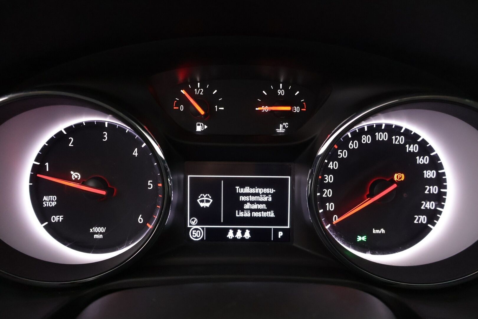 Opel Insignia 2019 Sports Tourer Innovation Plus 136 D Turbo A *AGR-istuimet / Webasto / Koukku / Navi / LED / Kaistavahti / Vakkari* - Huippuvarusteet! / 2-omisteinen Suomi-auto!