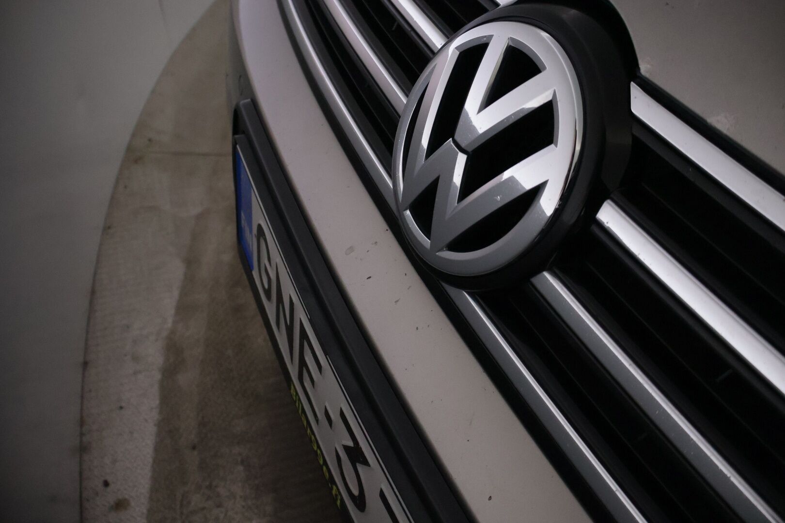 Volkswagen Passat 2013 Variant Highline 2,0 TDI 130 kW (177 hv) BlueMotion Technology 4MOTION DSG-aut * Vakkari / Nahkaverhoilu / Kahet renkaat * - YritysOutlet - Myydään vain yrityksille - JUURI LEIMATTU! – Tämä auto myydään YritysOutlet -valikoimasta vain yritykselle