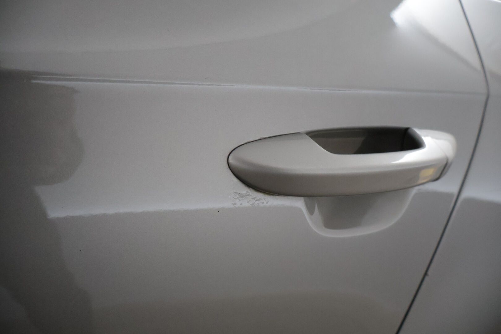 Volkswagen Passat 2013 Variant Highline 2,0 TDI 130 kW (177 hv) BlueMotion Technology 4MOTION DSG-aut * Vakkari / Nahkaverhoilu / Kahet renkaat * - YritysOutlet - Myydään vain yrityksille - JUURI LEIMATTU! – Tämä auto myydään YritysOutlet -valikoimasta vain yritykselle