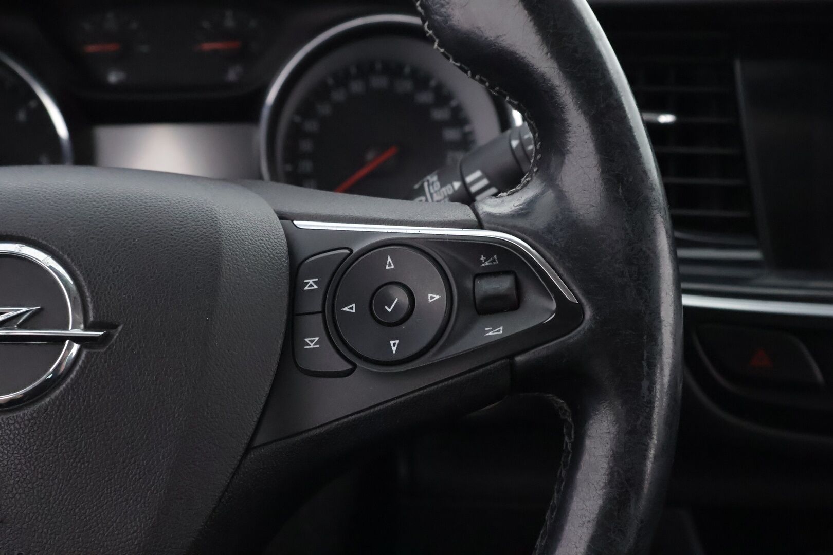 Opel Insignia 2019 Sports Tourer Innovation Plus 136 D Turbo A - Suomiauto | Webasto | IntelliLUX LED | Ilmastoidut Sporttinahat Muistilla | Ratinlämmitys | Apple&Android | Huippuvarusteet!