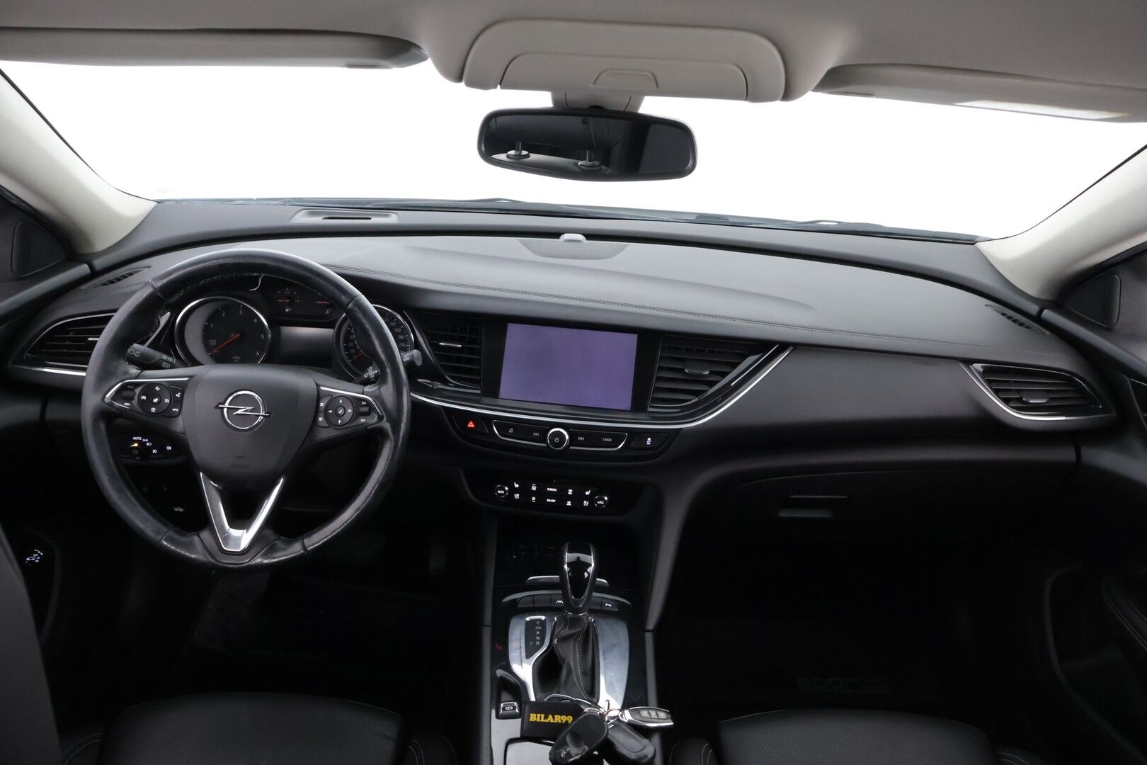 Opel Insignia 2019 Sports Tourer Innovation Plus 136 D Turbo A - Suomiauto | Webasto | IntelliLUX LED | Ilmastoidut Sporttinahat Muistilla | Ratinlämmitys | Apple&Android | Huippuvarusteet!