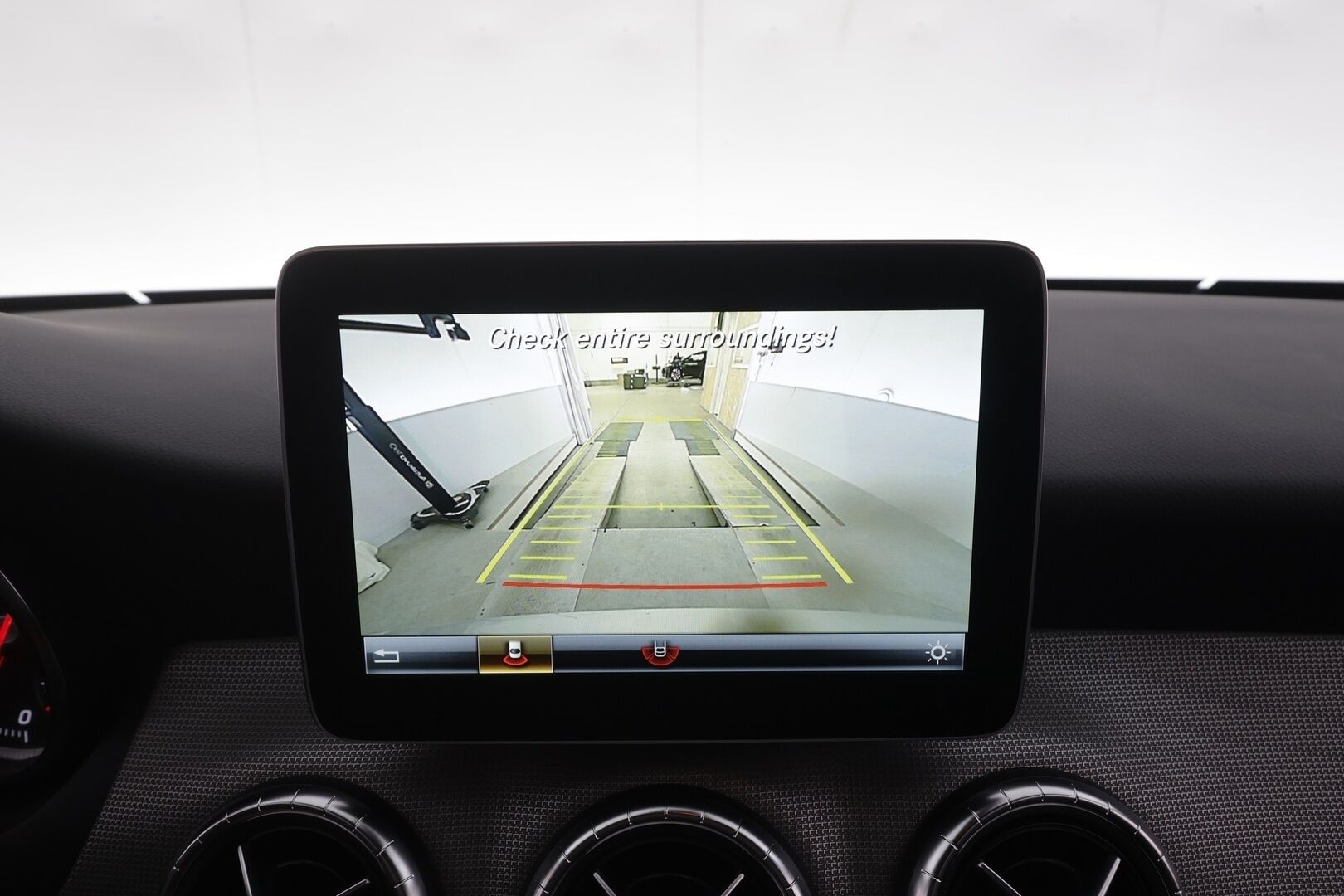 Mercedes-Benz CLA 2019 180 A Star Edition - | LED | Puolinahat | Sporttipenkit | P.kamera | Vakkari | Apple & Android | Lohko+sisähaara | IHC | Merkkihuollettu | 2x renkaat aluin | Suomiauto | 