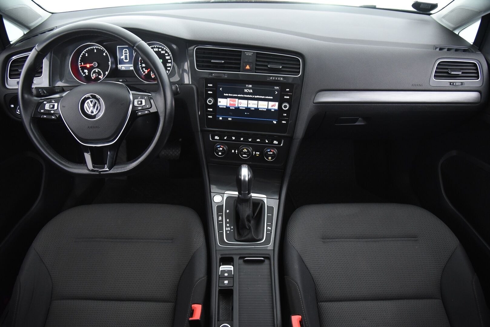 Volkswagen Golf 2018 Comfortline 1,6 TDI SCR 85 kW (115 hv) DSG-aut / Suomi-Auto / Adapt. Vakkari / P. Kamera / Webasto - 2-omisteinen / P.Tutkat