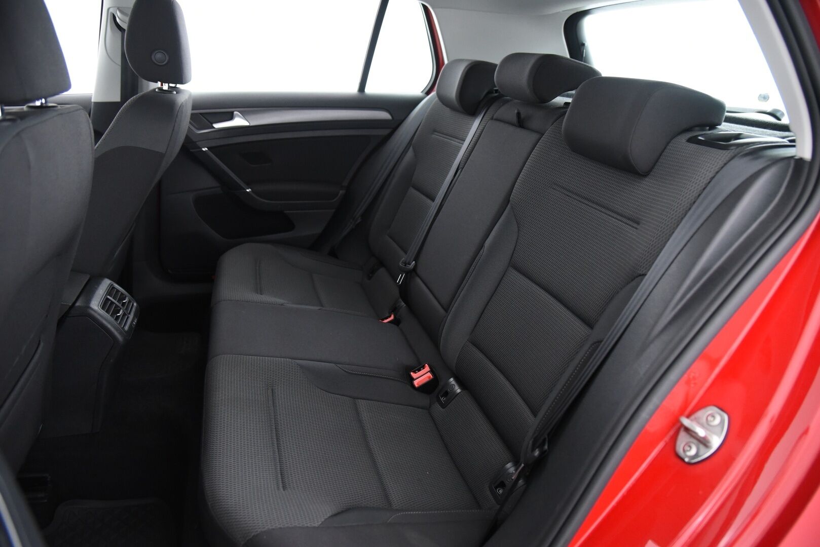 Volkswagen Golf 2018 Comfortline 1,6 TDI SCR 85 kW (115 hv) DSG-aut / Suomi-Auto / Adapt. Vakkari / P. Kamera / Webasto - 2-omisteinen / P.Tutkat