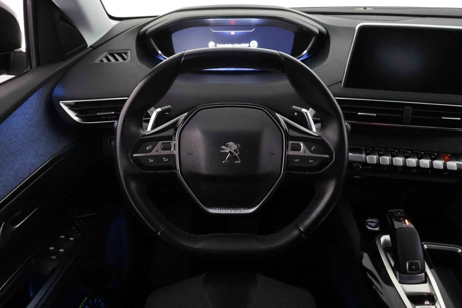 Peugeot 5008 2018 Allure BlueHDi 130 EAT8-automaatti - | 7-p | ACC | Koukku | Webasto | Koukku | Muistipenkki | Puolinahat | P.kamera | BSM | Keyless | Apple & Android | Sähk. takaluukku | 2x renkaat aluin | 