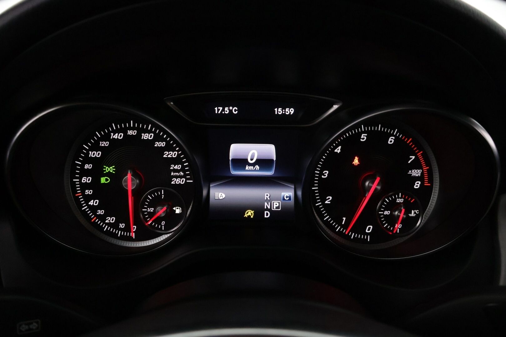 Mercedes-Benz CLA 2019 180 A Business AMG *Night paketti / Vakkari / P. Kamera / LED High Performance / Juuri huollettu* - Suomi-auto / Hyvä huoltohistoria / 2x renkaat alkuperäisillä vanteilla - HULLU BLACKWEEK KORKOTARJOUS 2,49%