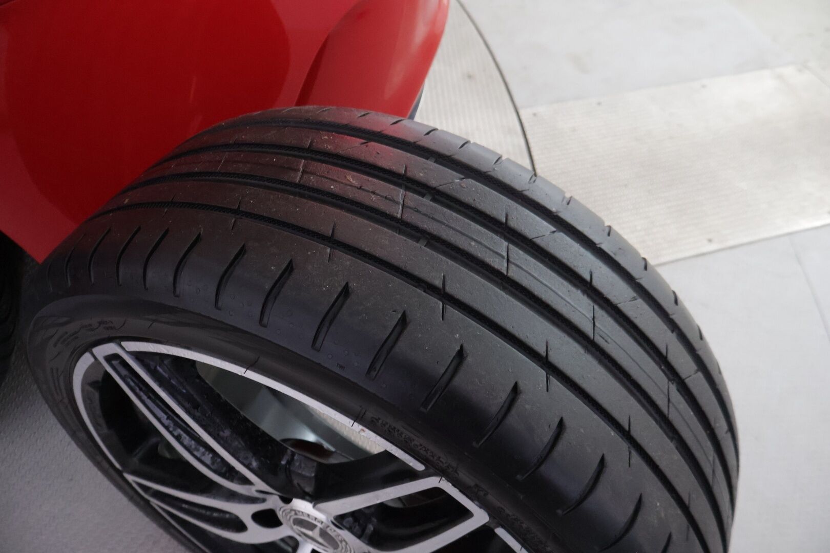 Mercedes-Benz CLA 2019 180 A Business AMG *Night paketti / Vakkari / P. Kamera / LED High Performance / Juuri huollettu* - Suomi-auto / Hyvä huoltohistoria / 2x renkaat alkuperäisillä vanteilla - HULLU BLACKWEEK KORKOTARJOUS 2,49%