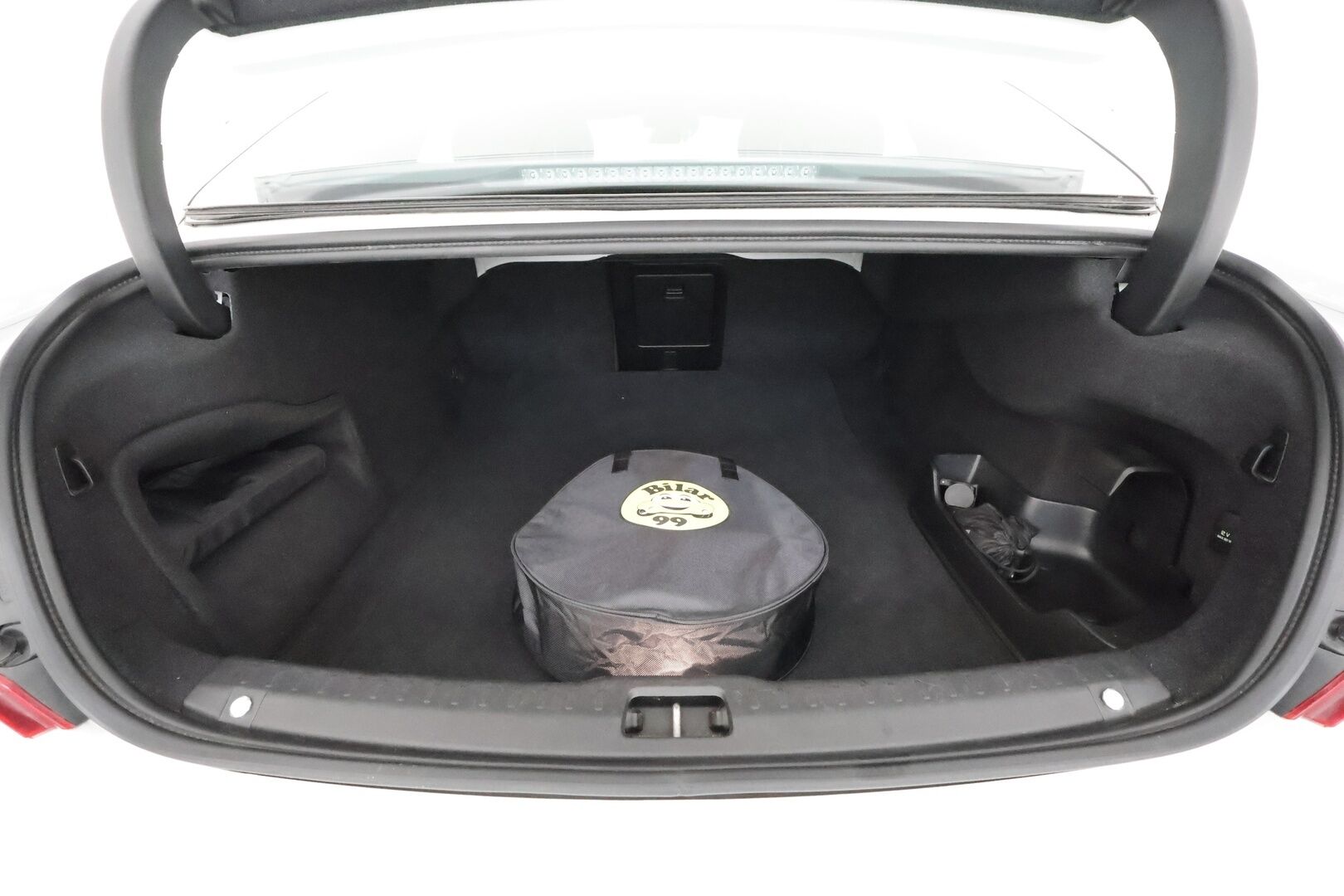Volvo S90 2018 T8 AWD Business Inscription PRO A ** Adapt.vakkari / B&O / HUD / Full LED / Muistipenkit / Kattoluukku / 360 kamera / Four C - 3,99 % KORKOTARJOUS TÄHÄN AUTOON - Nahkasisusta / Webasto / Navi / Keyless 