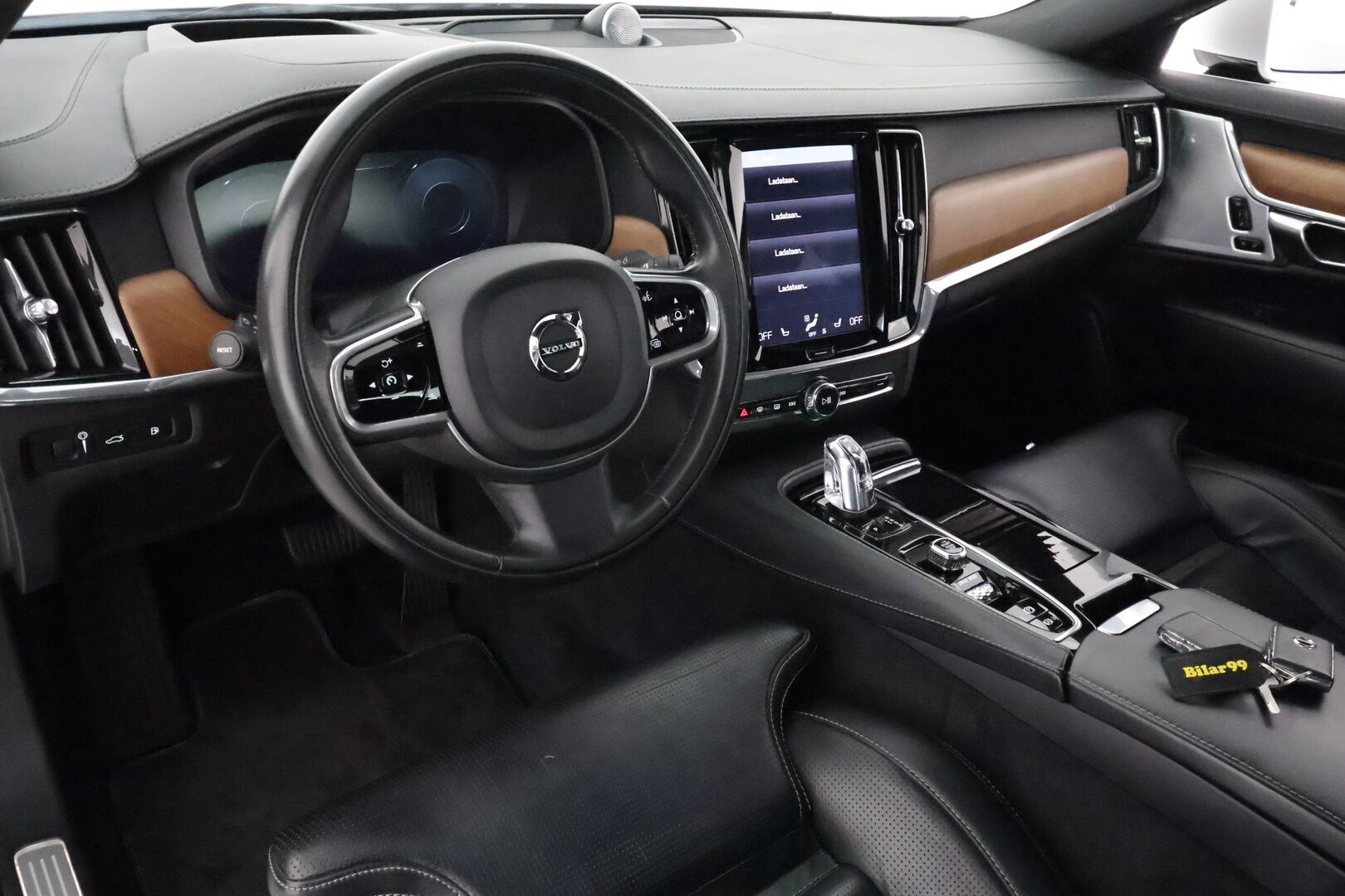 Volvo S90 2018 T8 AWD Business Inscription PRO A ** Adapt.vakkari / B&O / HUD / Full LED / Muistipenkit / Kattoluukku / 360 kamera / Four C - 3,99 % KORKOTARJOUS TÄHÄN AUTOON - Nahkasisusta / Webasto / Navi / Keyless 