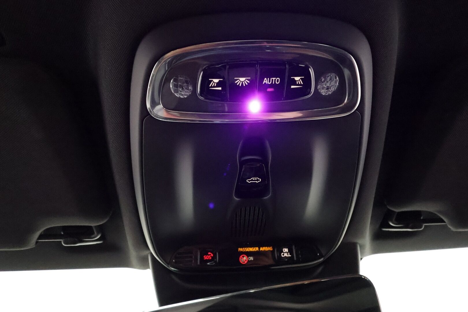 Volvo S90 2018 T8 AWD Business Inscription PRO A ** Adapt.vakkari / B&O / HUD / Full LED / Muistipenkit / Kattoluukku / 360 kamera / Four C - 3,99 % KORKOTARJOUS TÄHÄN AUTOON - Nahkasisusta / Webasto / Navi / Keyless 