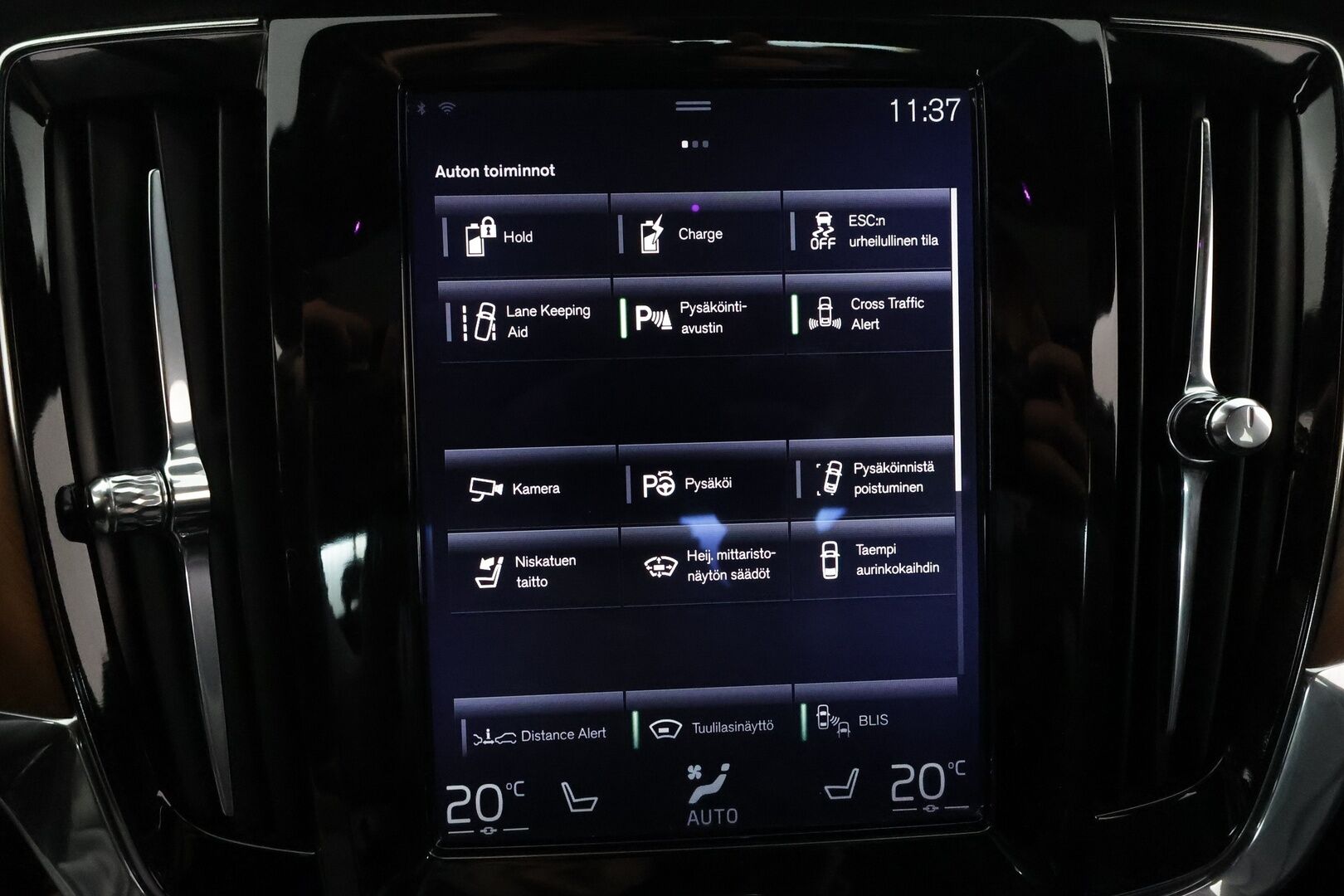 Volvo S90 2018 T8 AWD Business Inscription PRO A ** Adapt.vakkari / B&O / HUD / Full LED / Muistipenkit / Kattoluukku / 360 kamera / Four C - 3,99 % KORKOTARJOUS TÄHÄN AUTOON - Nahkasisusta / Webasto / Navi / Keyless 