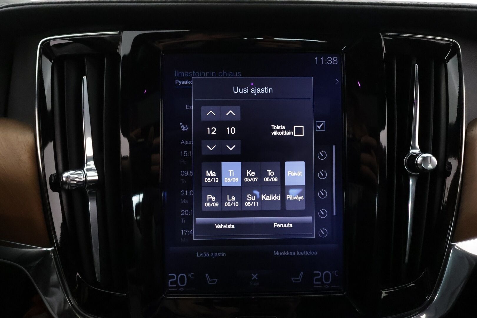 Volvo S90 2018 T8 AWD Business Inscription PRO A ** Adapt.vakkari / B&O / HUD / Full LED / Muistipenkit / Kattoluukku / 360 kamera / Four C - 3,99 % KORKOTARJOUS TÄHÄN AUTOON - Nahkasisusta / Webasto / Navi / Keyless 