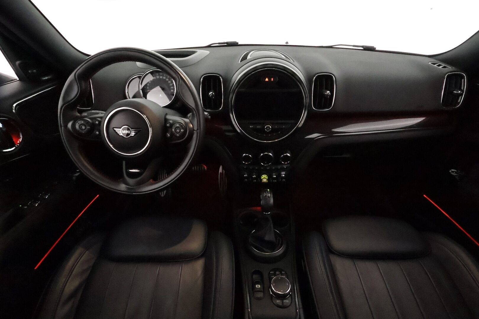 MINI Countryman 2019 Cooper SE ALL4 Maximise John Cooper Works-edition *H&K / HUD / ACC / Panorama / LED / P.Kamera / Sportpenkki Muistilla* - Suomi-auto / 2x Latauskaapelit / Hyvät varusteet