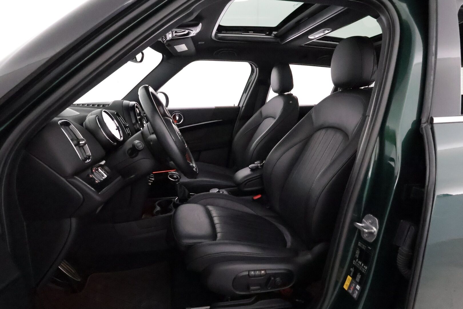 MINI Countryman 2019 Cooper SE ALL4 Maximise John Cooper Works-edition *H&K / HUD / ACC / Panorama / LED / P.Kamera / Sportpenkki Muistilla* - Suomi-auto / 2x Latauskaapelit / Hyvät varusteet