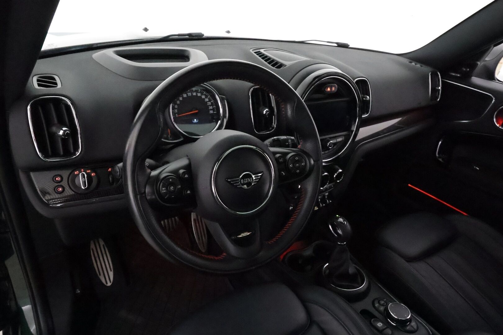 MINI Countryman 2019 Cooper SE ALL4 Maximise John Cooper Works-edition *H&K / HUD / ACC / Panorama / LED / P.Kamera / Sportpenkki Muistilla* - Suomi-auto / 2x Latauskaapelit / Hyvät varusteet