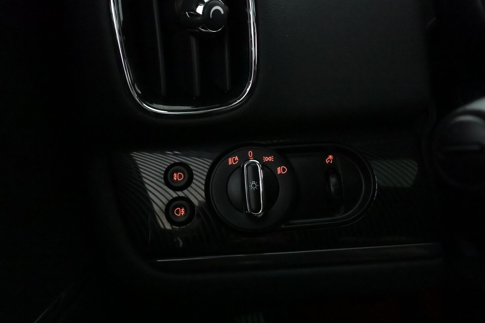 MINI Countryman 2019 Cooper SE ALL4 Maximise John Cooper Works-edition *H&K / HUD / ACC / Panorama / LED / P.Kamera / Sportpenkki Muistilla* - Suomi-auto / 2x Latauskaapelit / Hyvät varusteet