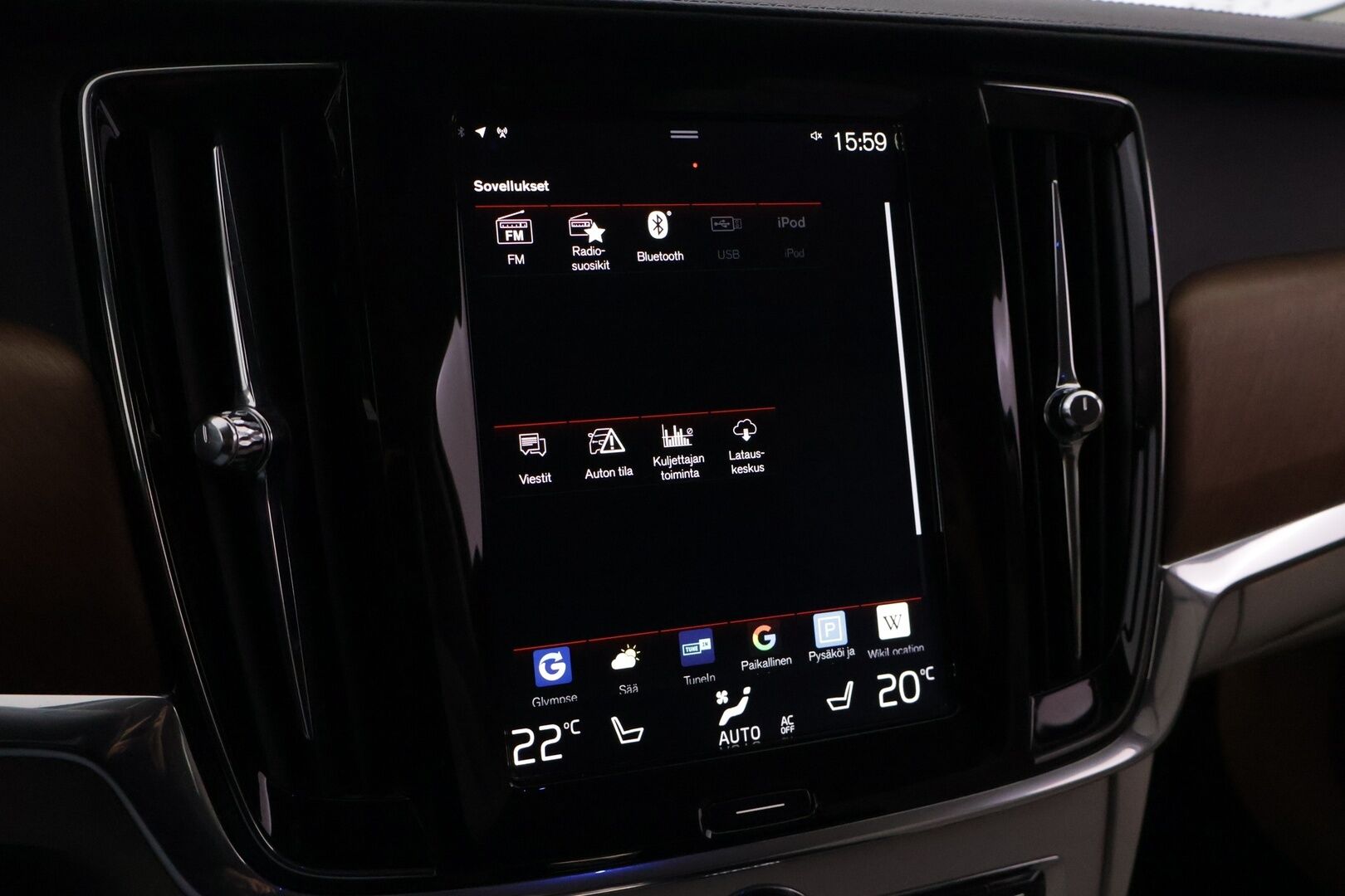 Volvo V90 2019 T8 AWD Inscription aut - Merkkihuollettu Suomi-auto! | ACC | Webasto | S-Koukku | Ilma-alusta | Muistipenkki | Vaaleat sporttinahat | Hihna vaihdettu 2025 | Highperf. Audio | Kessy |