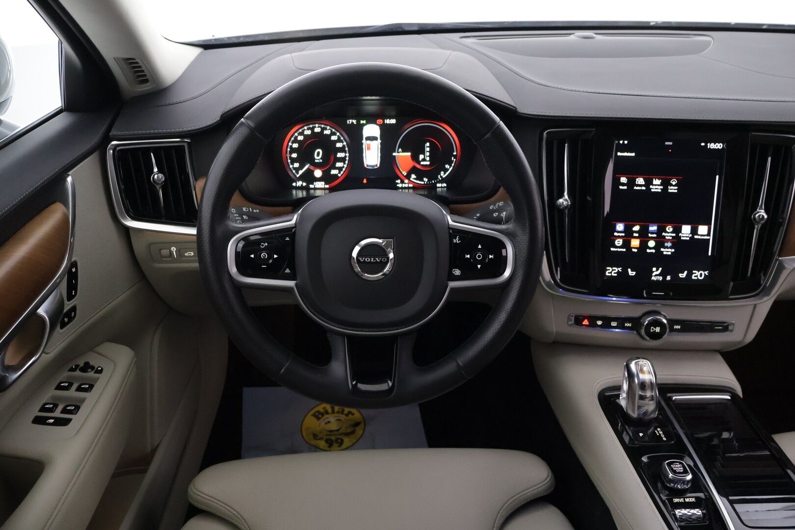 Volvo V90 2019 T8 AWD Inscription aut - Merkkihuollettu Suomi-auto! | ACC | Webasto | S-Koukku | Ilma-alusta | Muistipenkki | Vaaleat sporttinahat | Hihna vaihdettu 2025 | Highperf. Audio | Kessy |