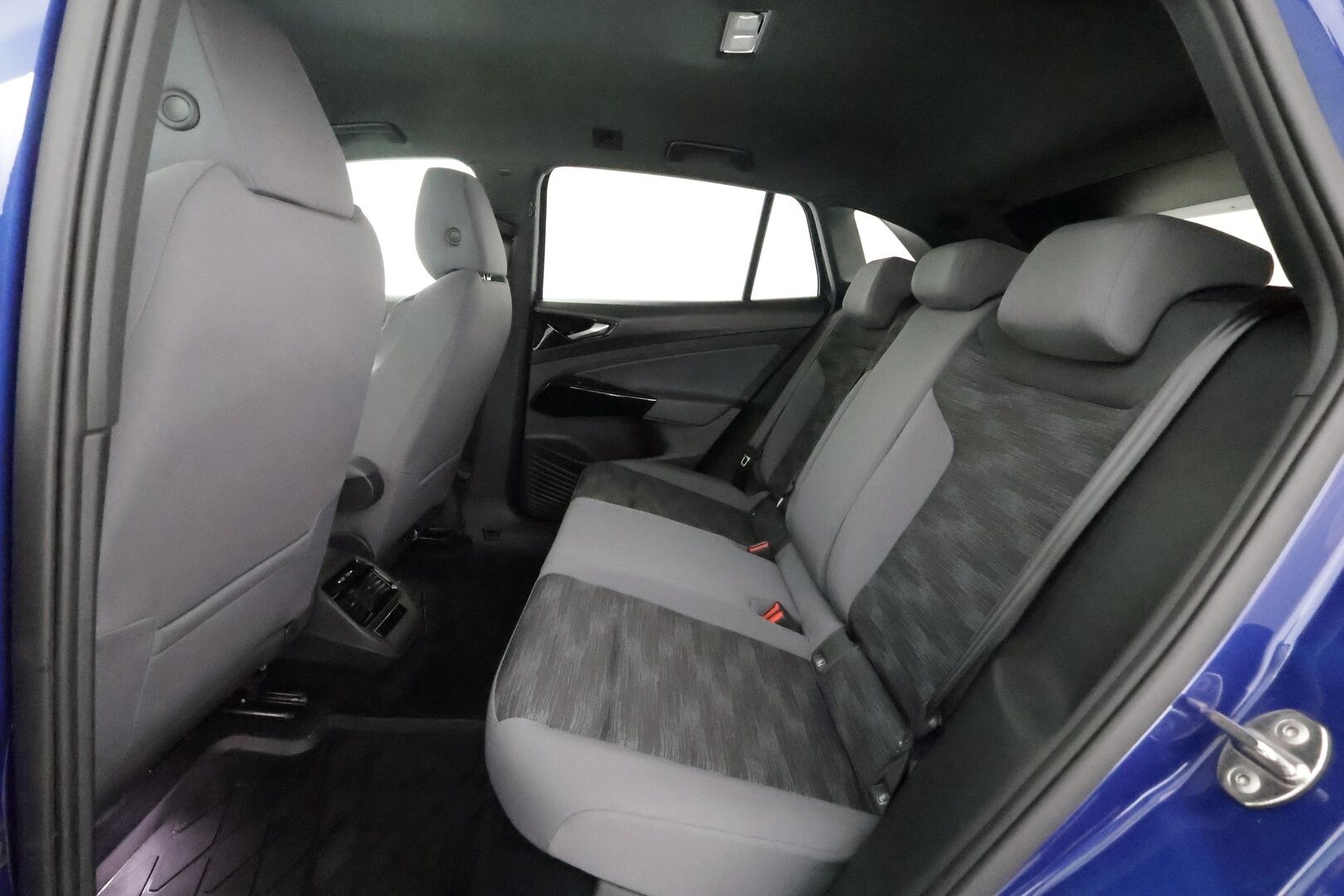 Volkswagen ID.4 2022 Pro Performance Business 150 kW, akku 77 kWh - | ACC | Koukku | ILP | Matrix-LED | 360-kamera | Navi | Digimittaristo | Keyless | Apple&Android | 1.Om Suomi-auto | Kahdet Renkaat |