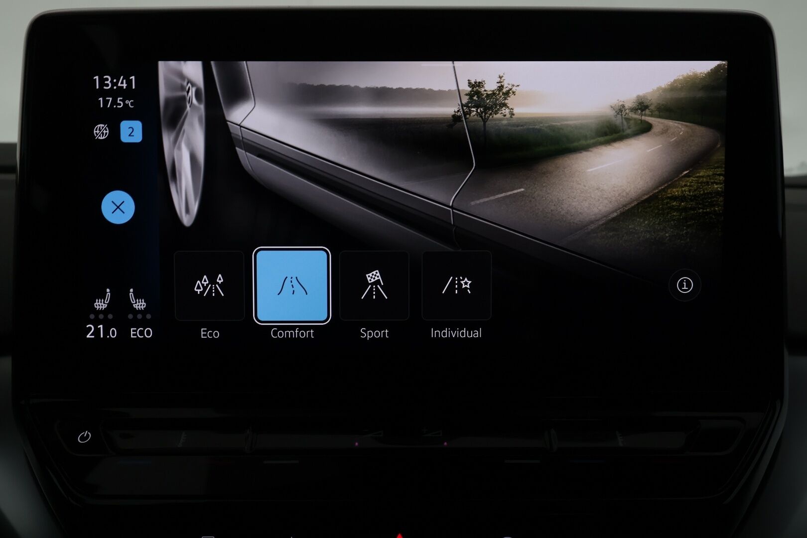 Volkswagen ID.4 2022 Pro Performance Business 150 kW, akku 77 kWh - | ACC | Koukku | ILP | Matrix-LED | 360-kamera | Navi | Digimittaristo | Keyless | Apple&Android | 1.Om Suomi-auto | Kahdet Renkaat |