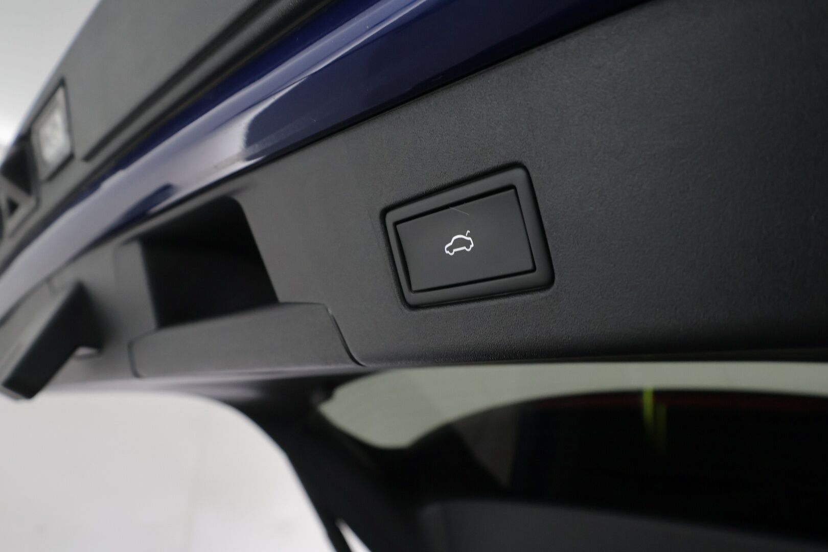 Volkswagen ID.4 2022 Pro Performance Business 150 kW, akku 77 kWh - | ACC | Koukku | ILP | Matrix-LED | 360-kamera | Navi | Digimittaristo | Keyless | Apple&Android | 1.Om Suomi-auto | Kahdet Renkaat |