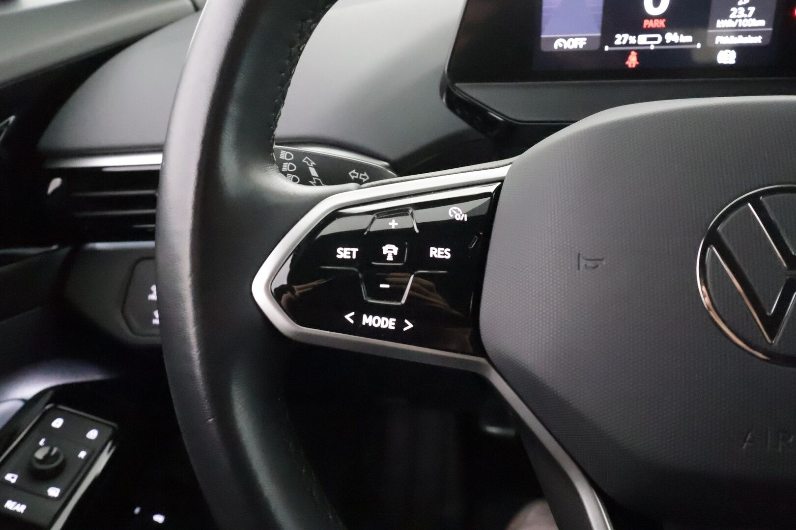 Volkswagen ID.4 2022 Pro Performance Business 150 kW, akku 77 kWh - | ACC | Koukku | ILP | Matrix-LED | 360-kamera | Navi | Digimittaristo | Keyless | Apple&Android | 1.Om Suomi-auto | Kahdet Renkaat |