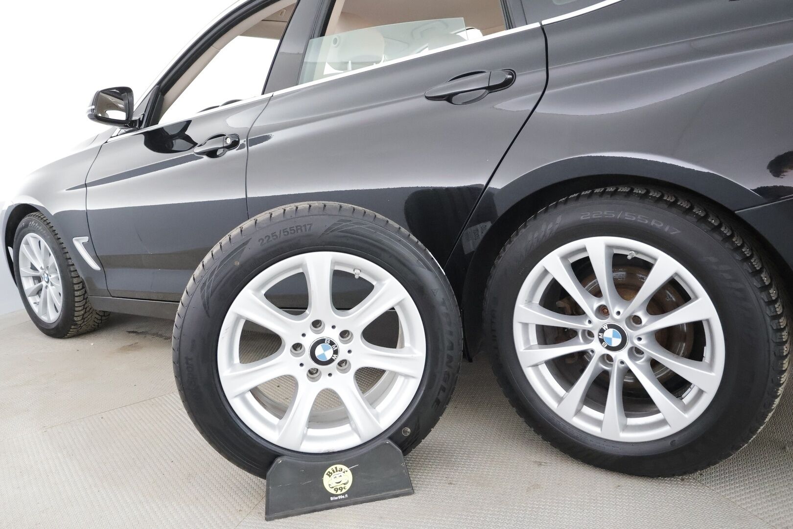 BMW 320 Gran Turismo 2019 F34 Gran Turismo 320i A xDrive Business Exclusive * Digimittaristo / LED / P.tutkat / Sisätilanlämmitin / Navi * - Sportnahat / Facelift / Suomi-auto / Kahdet renkaat