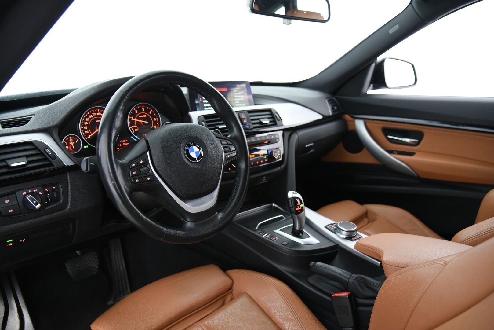 BMW 320 Gran Turismo 2019 F34 Gran Turismo 320d A xDrive Business Exclusive M Sport / Adapt.vak / Koukku / P-kamera / Prof.navi - LED / Sporttinahat / Ratin lämmitys