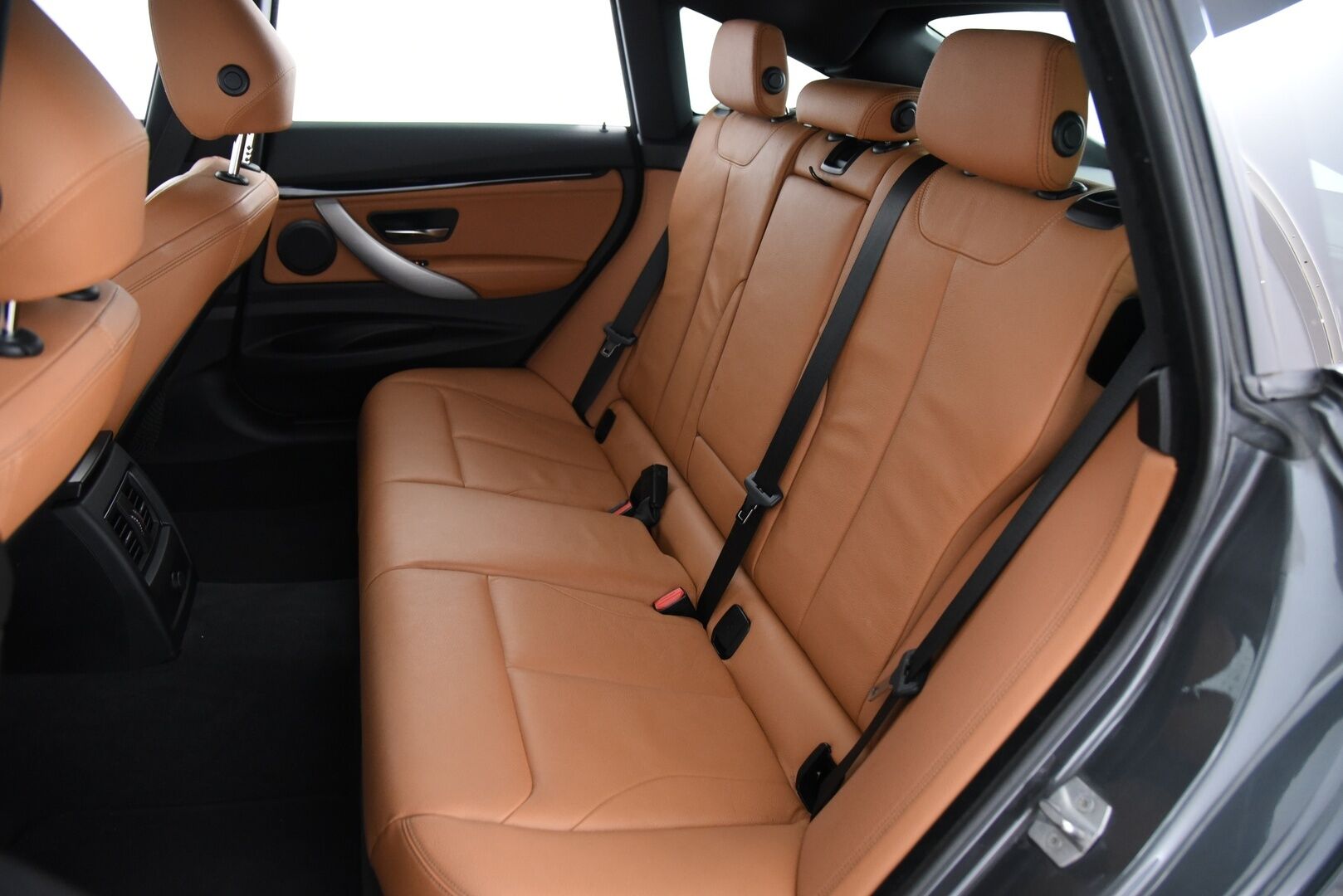 BMW 320 Gran Turismo 2019 F34 Gran Turismo 320d A xDrive Business Exclusive M Sport / Adapt.vak / Koukku / P-kamera / Prof.navi - LED / Sporttinahat / Ratin lämmitys