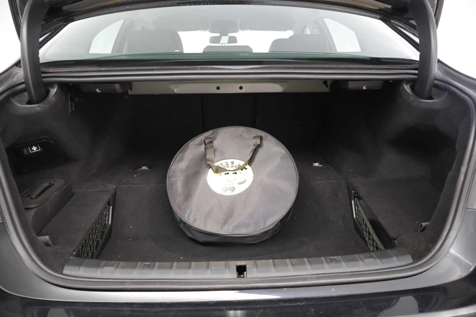 BMW 530 2020 G30 Sedan 530e A Charged Edition Sport Line * SOH- 88% /  Adapt.vakkari / Peruutuskamera / Ratinlämmitys / Digimittaristo - * Suomi-Auto / Kahdet huippu renkaat / Adapt.vakkari / 