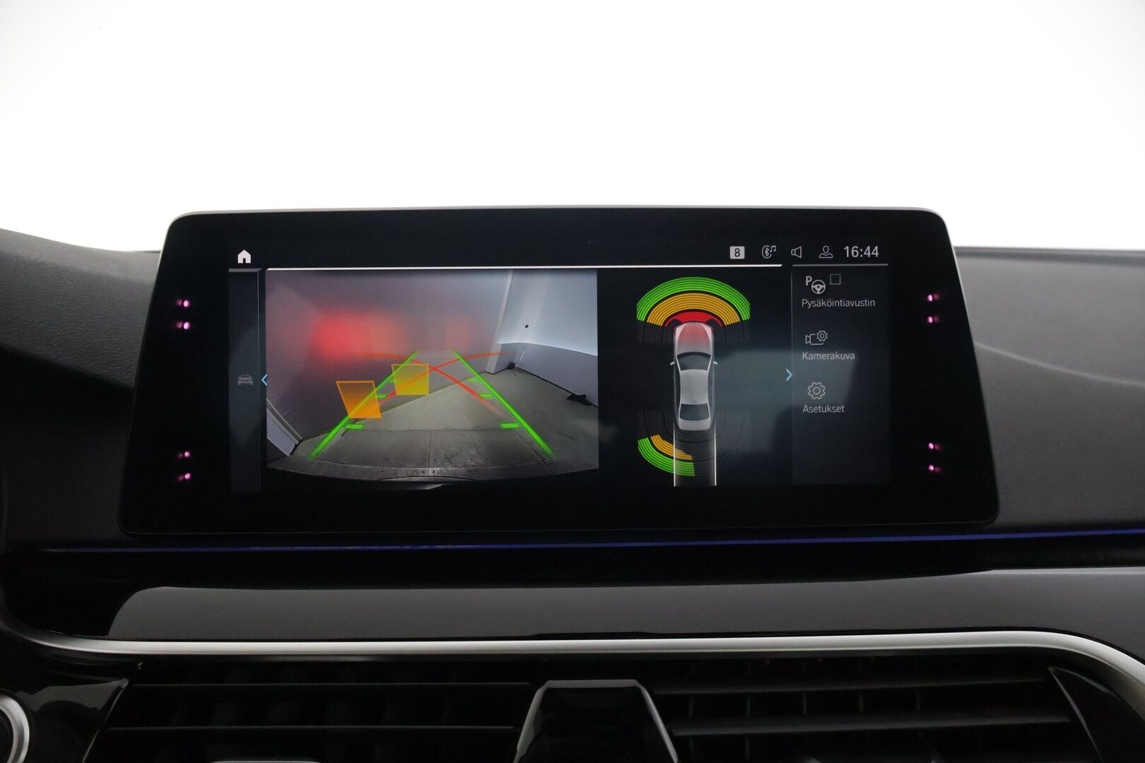 BMW 530 2020 G30 Sedan 530e A Charged Edition Sport Line * SOH- 88% /  Adapt.vakkari / Peruutuskamera / Ratinlämmitys / Digimittaristo - * Suomi-Auto / Kahdet huippu renkaat / Adapt.vakkari / 