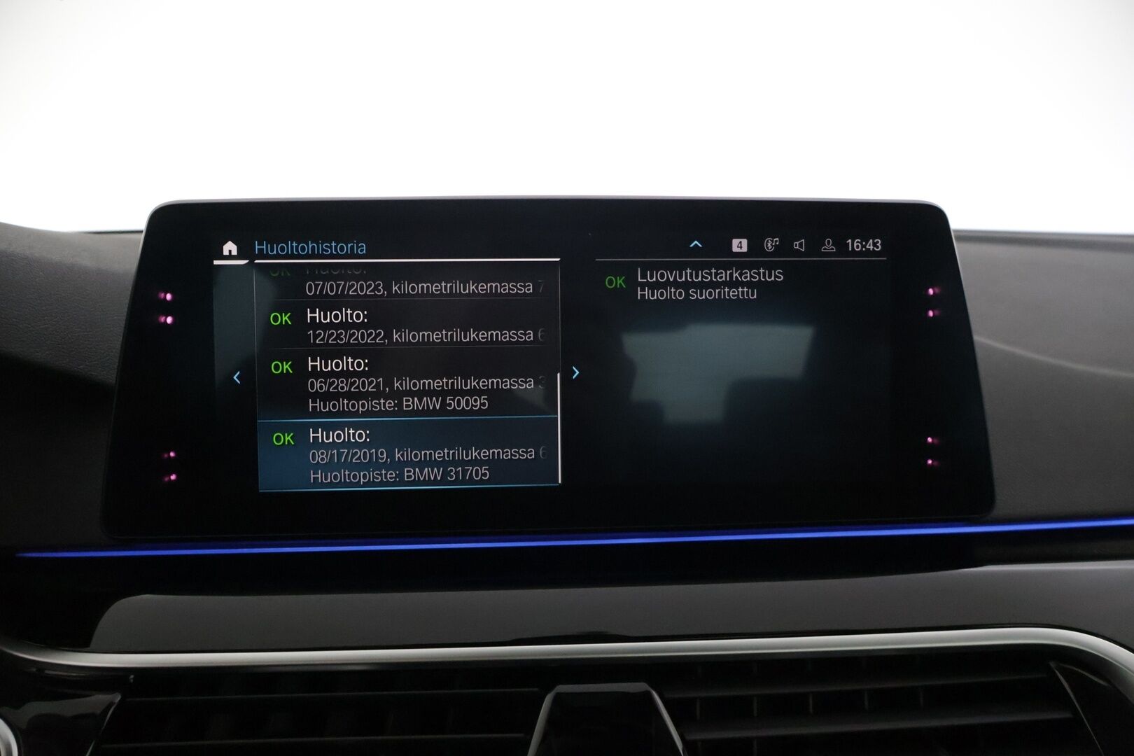 BMW 530 2020 G30 Sedan 530e A Charged Edition Sport Line * SOH- 88% /  Adapt.vakkari / Peruutuskamera / Ratinlämmitys / Digimittaristo - * Suomi-Auto / Kahdet huippu renkaat / Adapt.vakkari / 