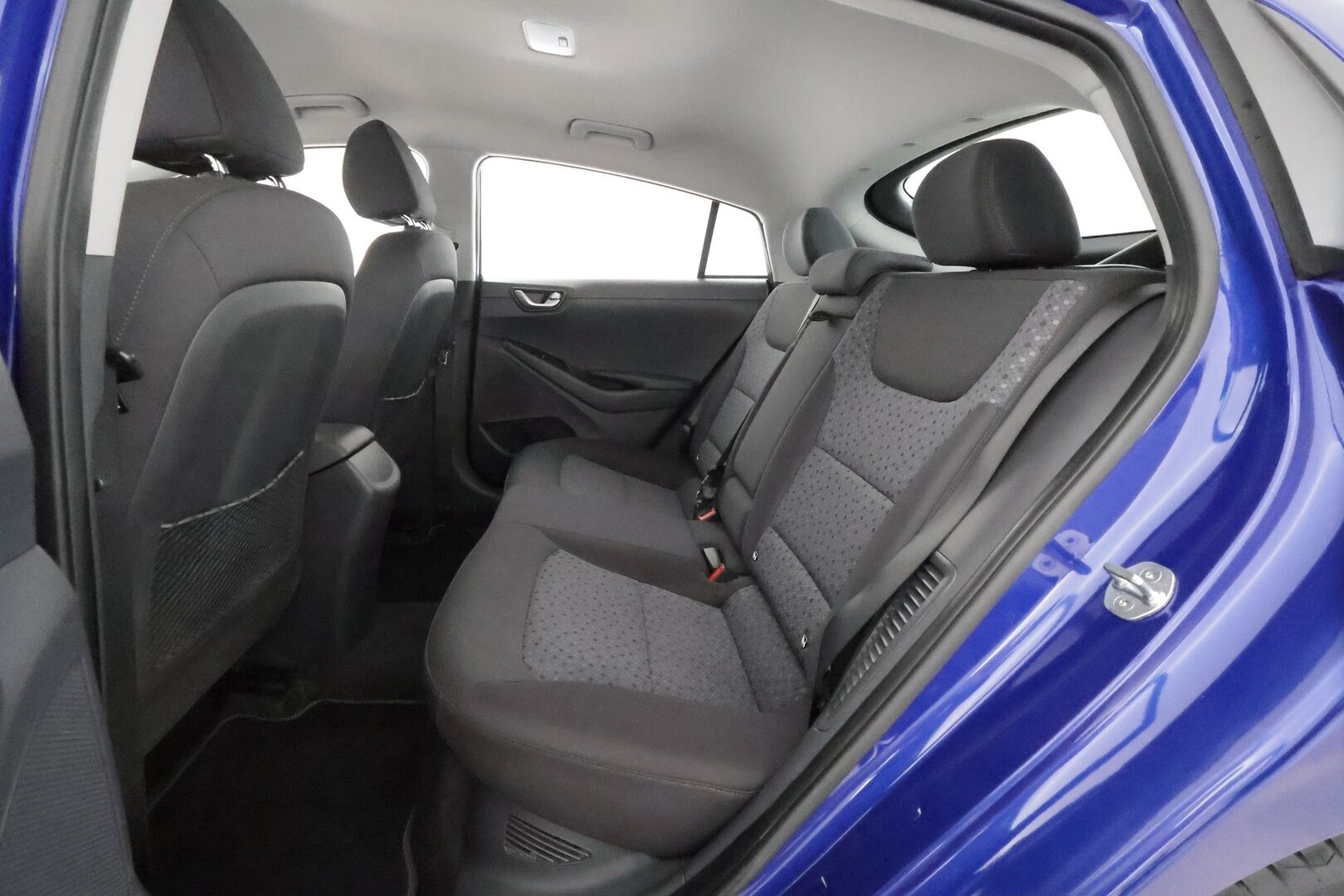 Hyundai IONIQ plug-in 2019 DCT Comfort WLTP ** Adapt.Vakkari / Infity / P.kamera / Koukku / Navi / Kaistavahti / Sisätilanlämmitin ** - Suomi-auto / Kahdet Renkaat / Akku Kuntotarkistettu!