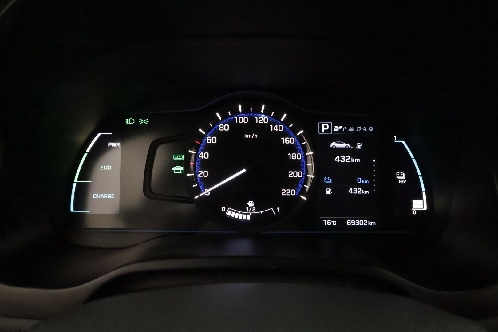Hyundai IONIQ plug-in 2019 DCT Comfort WLTP ** Adapt.Vakkari / Infity / P.kamera / Koukku / Navi / Kaistavahti / Sisätilanlämmitin ** - Suomi-auto / Kahdet Renkaat / Akku Kuntotarkistettu!