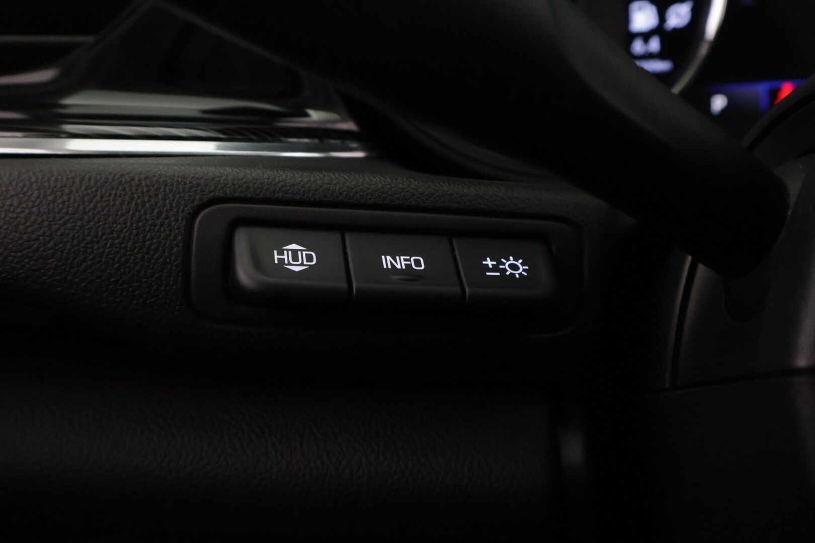 Opel Insignia 2020 Sports Tourer Innovation Plus 136 D Turbo A ** HUD / Koukku / Ilmastoidut AGR-etuistuimet / Sähk. kontti / APP-Connect - ** Kattavat varusteet / 2x asialliset renkaat / asiallinen huoltohistoria **