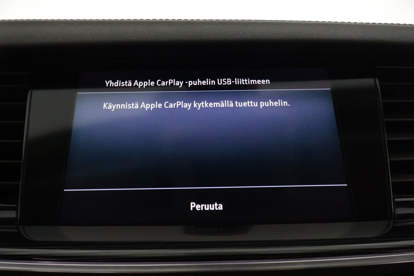 Opel Insignia 2020 Sports Tourer Innovation Plus 136 D Turbo A ** HUD / Koukku / Ilmastoidut AGR-etuistuimet / Sähk. kontti / APP-Connect - ** Kattavat varusteet / 2x asialliset renkaat / asiallinen huoltohistoria **