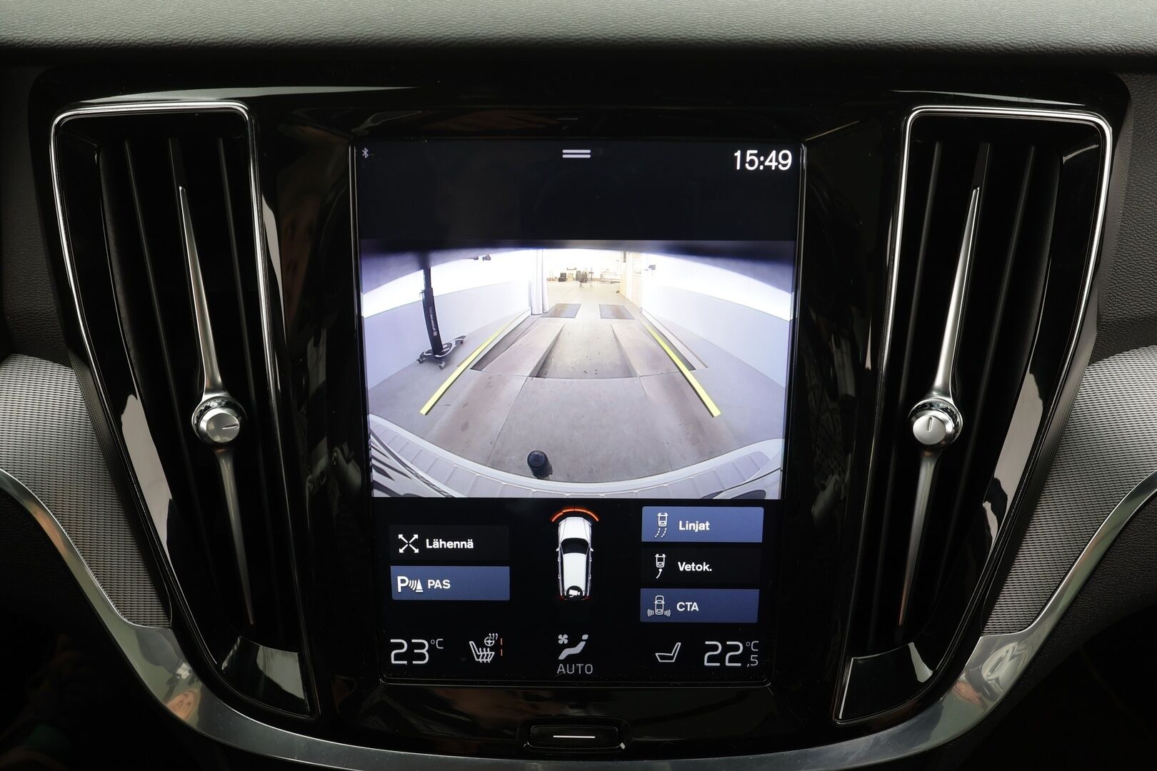 Volvo V60 2020 T8 TwE AWD R-Design aut * ACC / P.kamera / Full LED / Koukku / Webasto / Muistipenkki / Panorama / Navi / KeylessGo / BLIS * - Suomi-auto / Merkkihuollettu - HULLU BLACKWEEK KORKOTARJOUS 2,49%