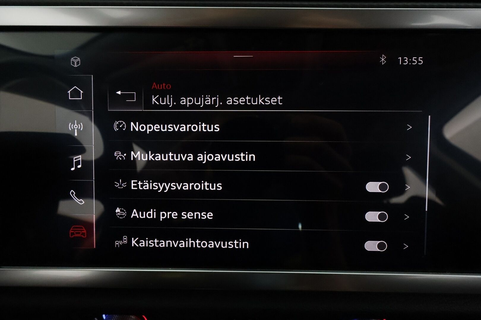 Audi Q3 2019 Launch Edition Business Advanced 35 TFSI 110 kW S tronic **Webasto / Koukku / Adapt.Vakkari / LED-valot / P.kamera** - 1-om Suomi-auto / Kahdet Renkaat