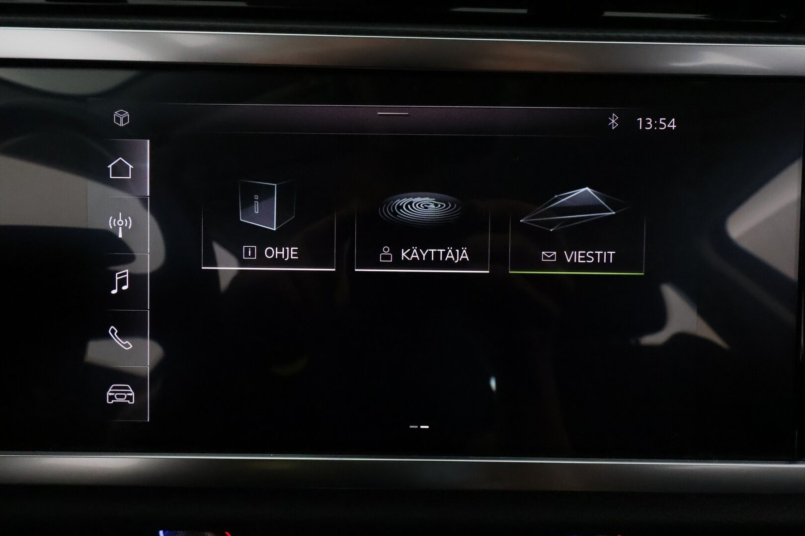 Audi Q3 2019 Launch Edition Business Advanced 35 TFSI 110 kW S tronic **Webasto / Koukku / Adapt.Vakkari / LED-valot / P.kamera** - 1-om Suomi-auto / Kahdet Renkaat