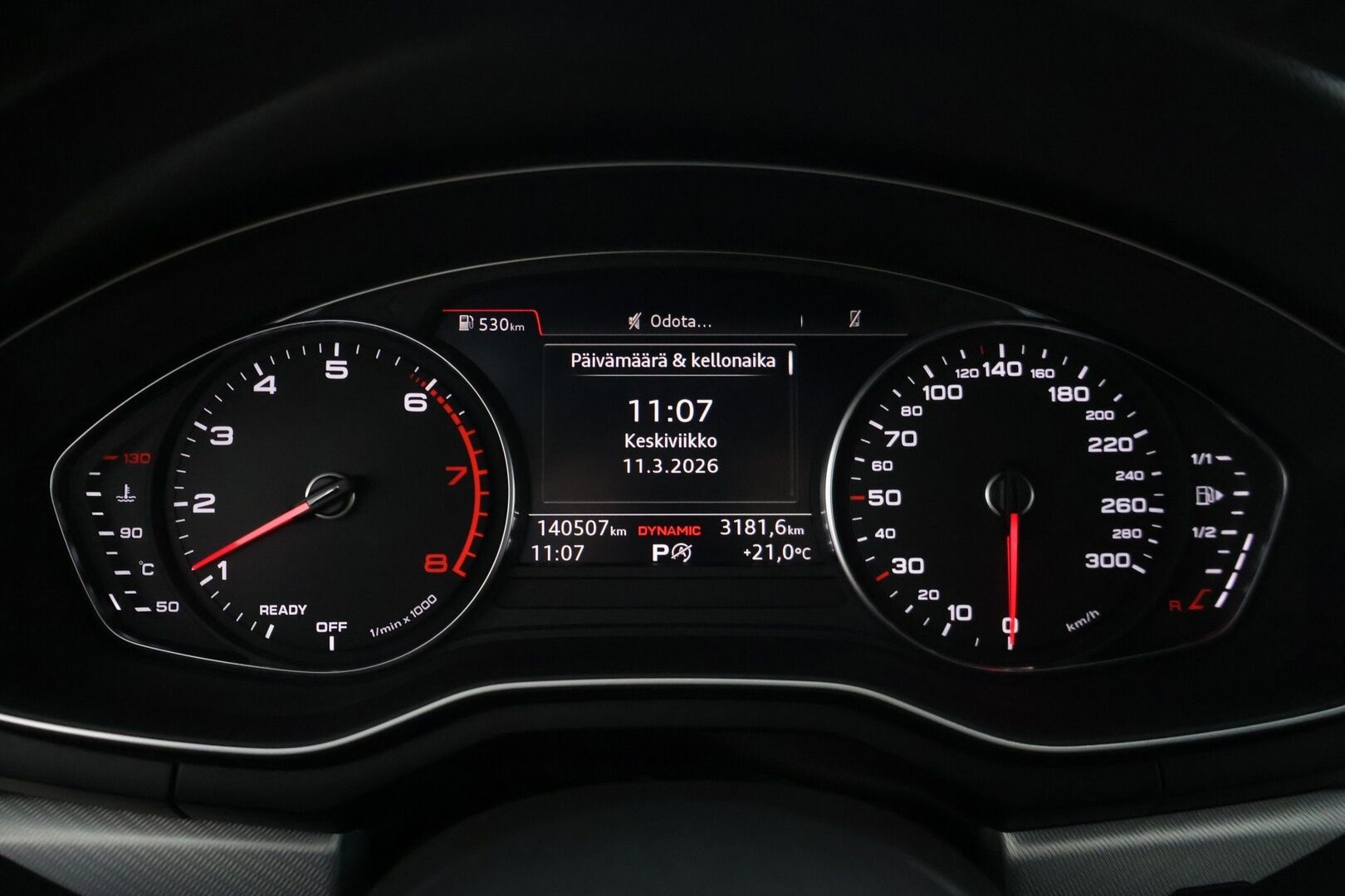 Audi A4 2019 Avant Business Sport Comfort Edition 40 TFSI 140 kW MHEV S tronic * Nahka Sportpenkit / Webasto / Koukku / LED / Sähkökontti * - * Todella hyvä huoltohistoria / Viim. Huolto 132 tkm / Harvinainen & Kestävä Nahkasisusta / Merkkirenkaat * - HULLUT AVAJAISHULINAT KORKOTARJOUS 3,29 %