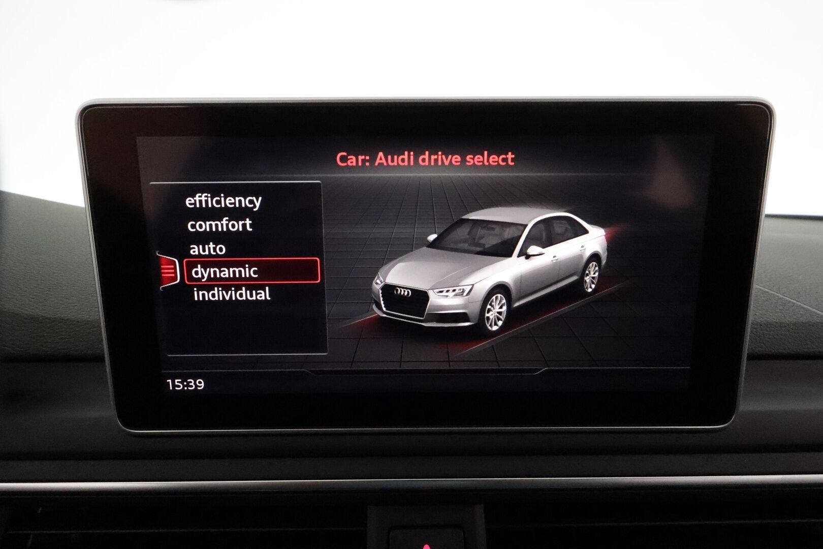 Audi A4 2019 Sedan Business Sport 45 TFSI 180 kW MHEV quattro S tronic - Suomiauto / Webasto / Adapt.Vakkari / Matrix LED / Digital Cockpit / Kattoluukku / Nahka-Alcantara / Vetokoukku / Supervarusteet!
