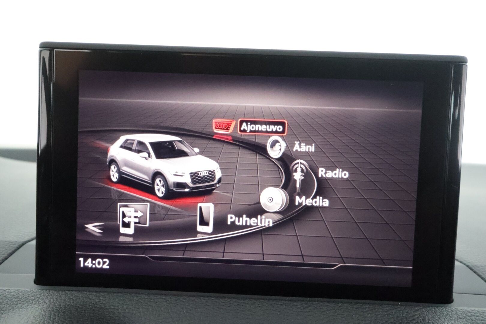 Audi Q2 2020 Pro Business Sport 35 TFSI 110 kW S tronic - | Webasto | Koukku | LED | Vakkari | Pre Sense | P.tutka | Apple & Android | Merkkihuollettu | 1-om suomiauto | 2x renkaat aluin | 