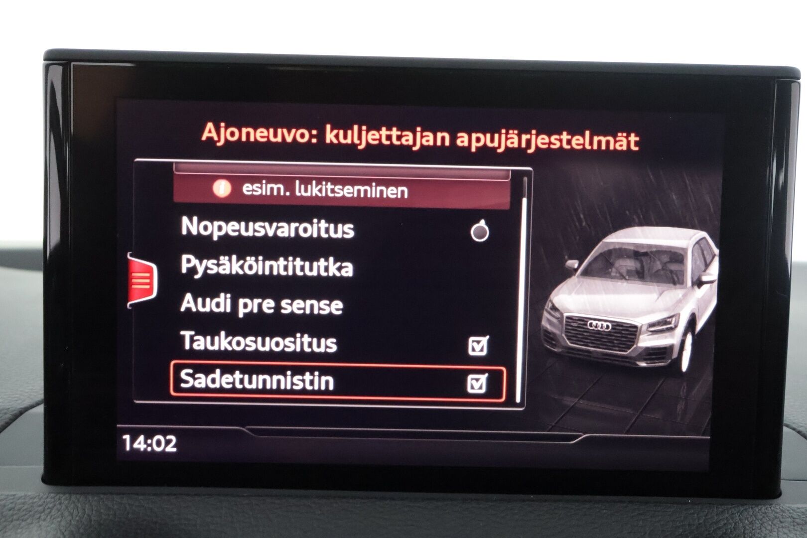 Audi Q2 2020 Pro Business Sport 35 TFSI 110 kW S tronic - | Webasto | Koukku | LED | Vakkari | Pre Sense | P.tutka | Apple & Android | Merkkihuollettu | 1-om suomiauto | 2x renkaat aluin | 
