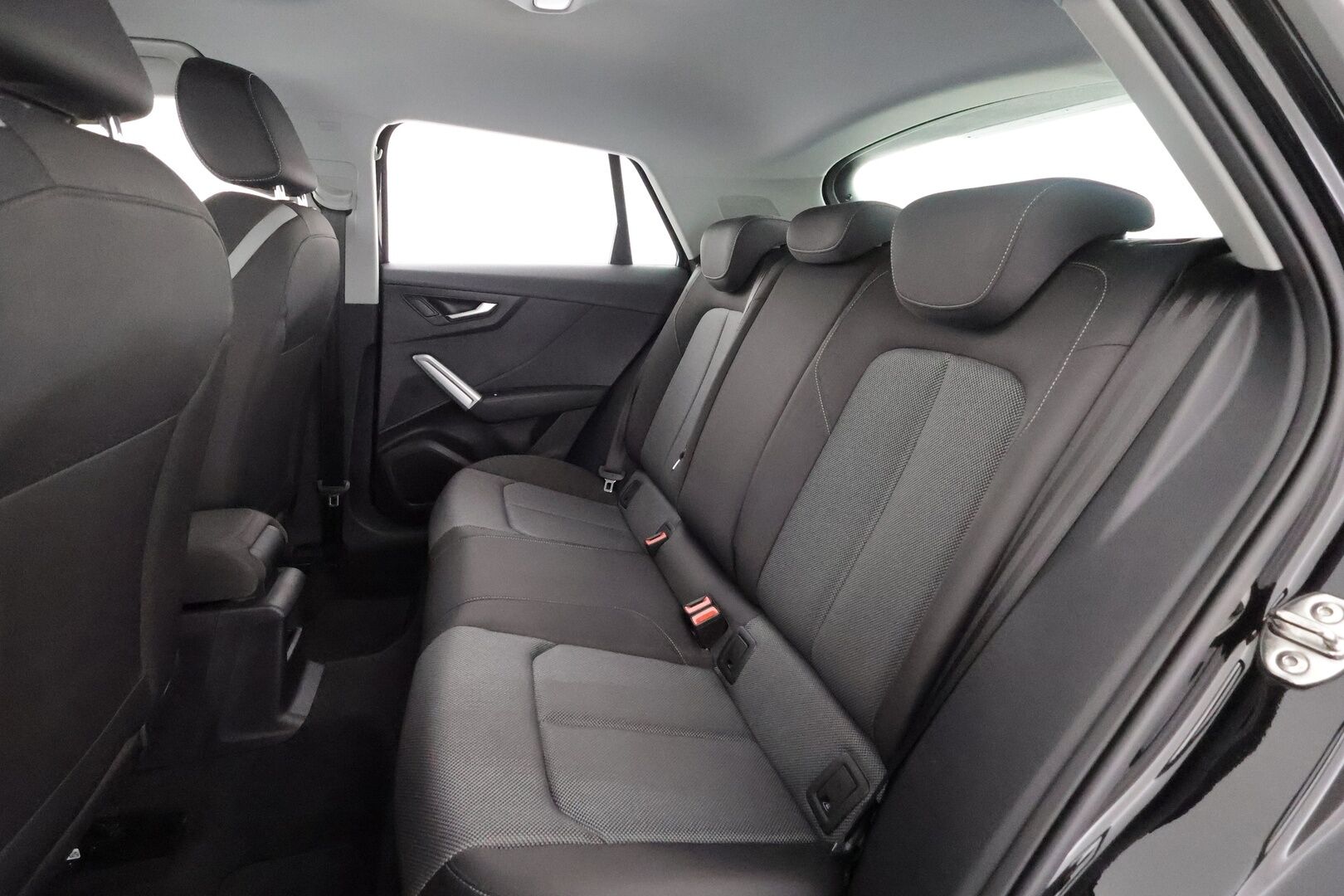 Audi Q2 2020 Pro Business Sport 35 TFSI 110 kW S tronic - | Webasto | Koukku | LED | Vakkari | Pre Sense | P.tutka | Apple & Android | Merkkihuollettu | 1-om suomiauto | 2x renkaat aluin | 