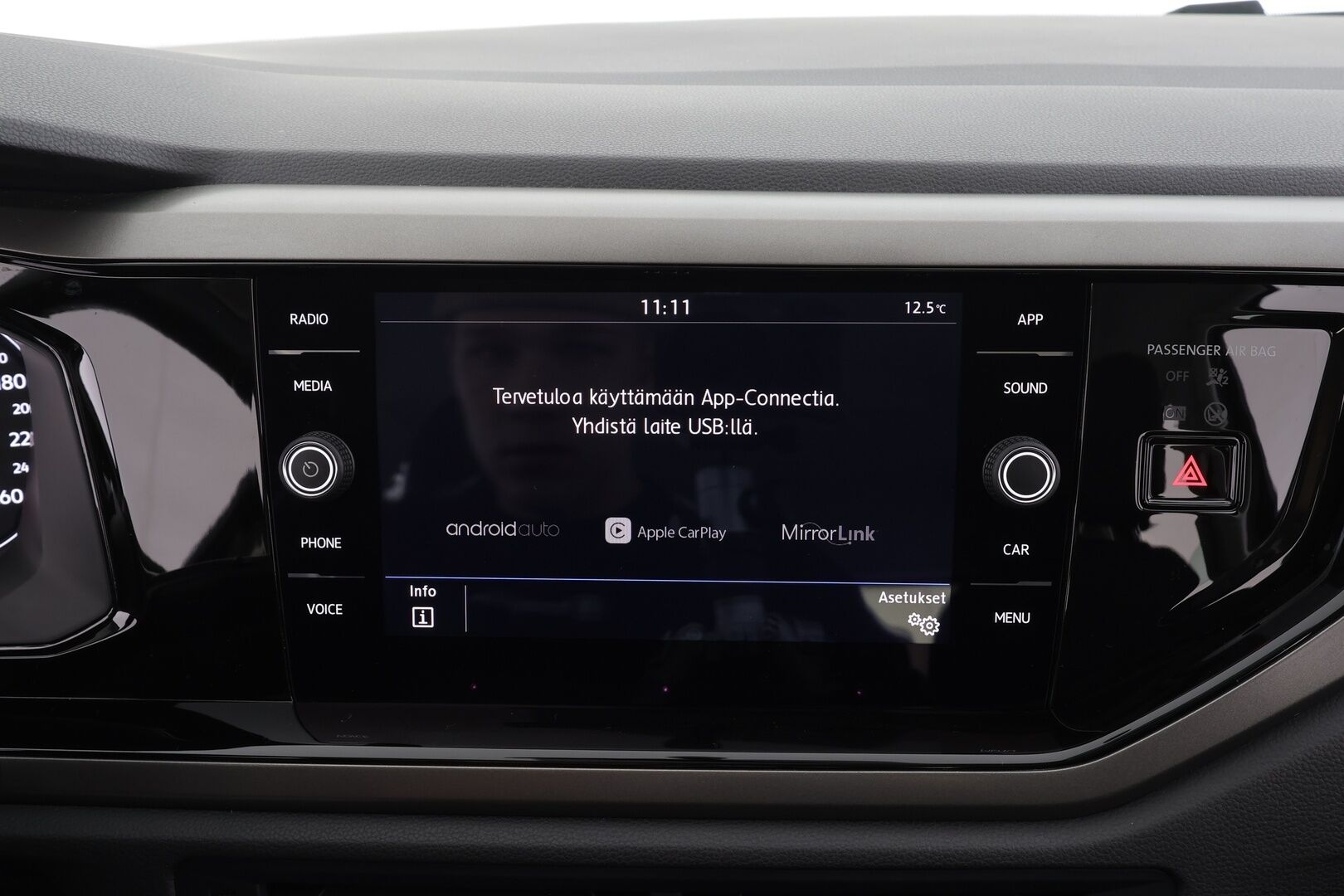 Volkswagen Polo 2019 Comfortline 1,0 TSI 70 kW DSG *1.OM Suomi-auto / Vakkari / P.tutkat / Bluetooth / Ilmastointi* - *Juuri huollettu / Juuri vaihdettu jakopää / 2 renkaat aluvanteilla*