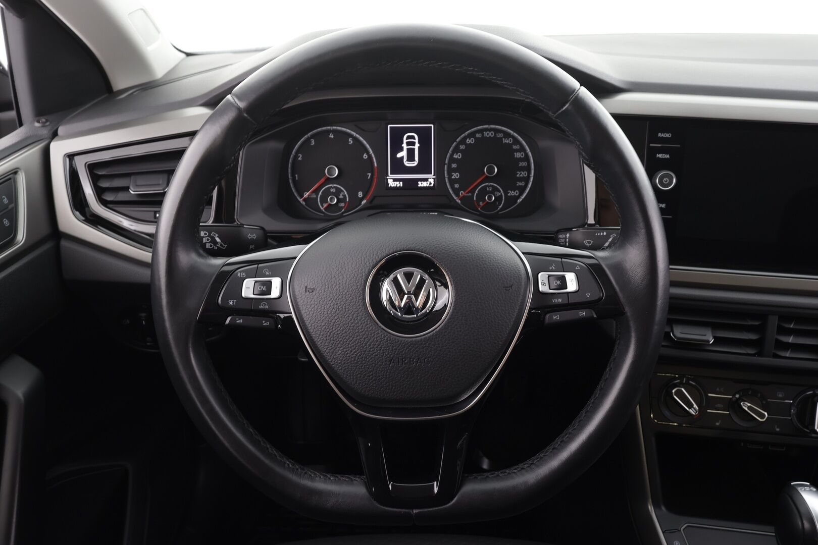 Volkswagen Polo 2019 Comfortline 1,0 TSI 70 kW DSG *1.OM Suomi-auto / Vakkari / P.tutkat / Bluetooth / Ilmastointi* - *Juuri huollettu / Juuri vaihdettu jakopää / 2 renkaat aluvanteilla*