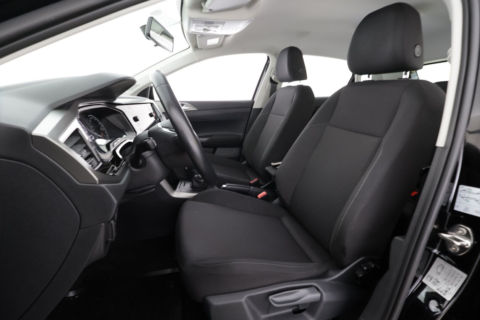 Volkswagen Polo 2019 Comfortline 1,0 TSI 70 kW DSG * 1.Om Suomi-auto / Vakkari / P.tutkat / Bluetooth / Ilmastointi * - Kahdet renkaat aluvanteilla - HULLUT BLACKWEEK JATKOT - KORKOTARJOUS 2,49%