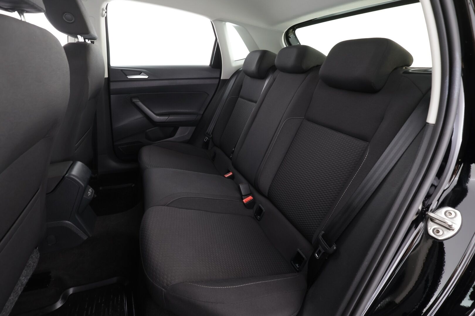 Volkswagen Polo 2019 Comfortline 1,0 TSI 70 kW DSG * 1.Om Suomi-auto / Vakkari / P.tutkat / Bluetooth / Ilmastointi * - Kahdet renkaat aluvanteilla - HULLUT BLACKWEEK JATKOT - KORKOTARJOUS 2,49%