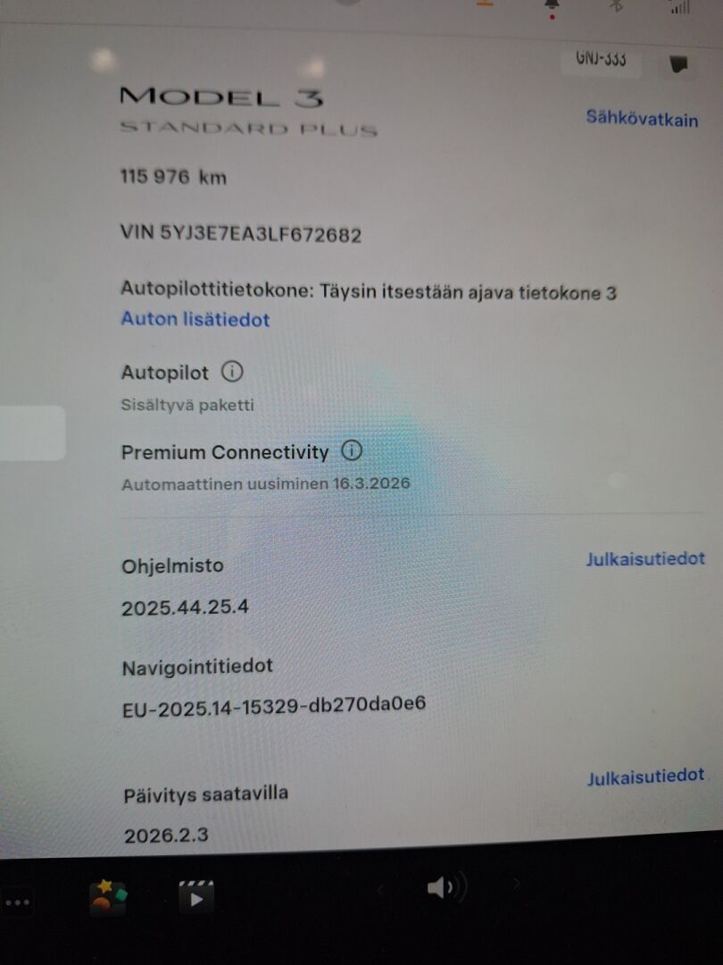 Tesla Model 3 2020 Standard Range Plus *Suomiauto / Autopilot 3 / P-kamera / Lasikatto / Musta nahkasisusta / KeylessGo* - Juuri saapunut hyvin pidetty Suomiauto kaksilla renkailla!